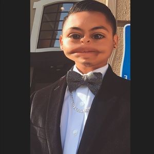 Meet your Posher, Henry